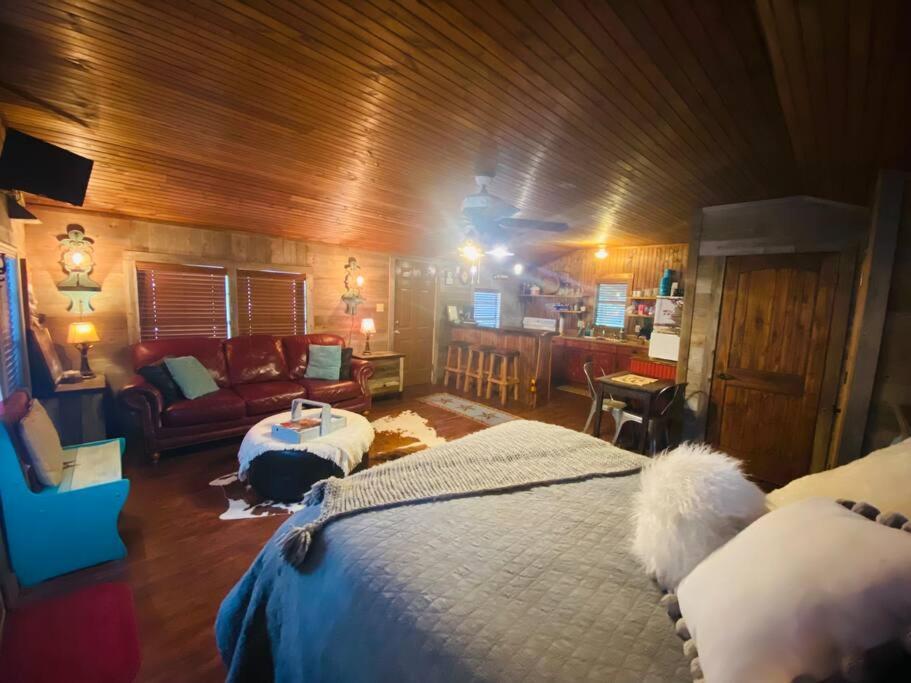 8Th St. Cowboy Haus I Biker Friendly I River バンディアラ エクステリア 写真